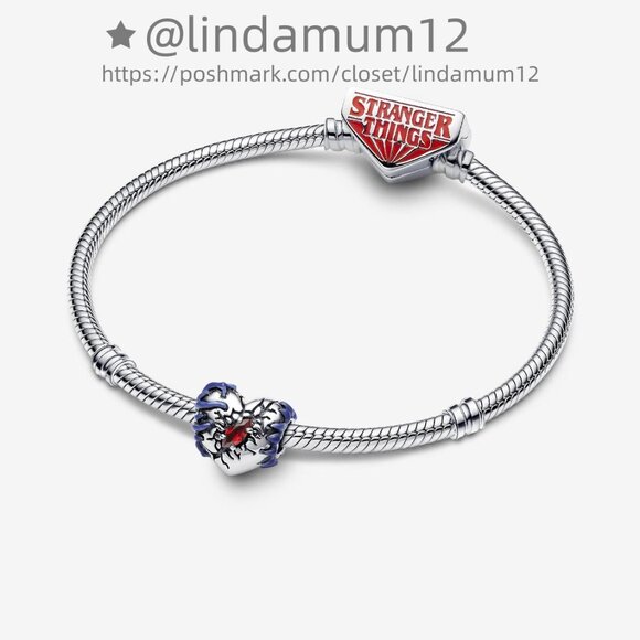 Pandora Stranger Things Glow-in-the-dark Heart Charm - Picture 3 of 7